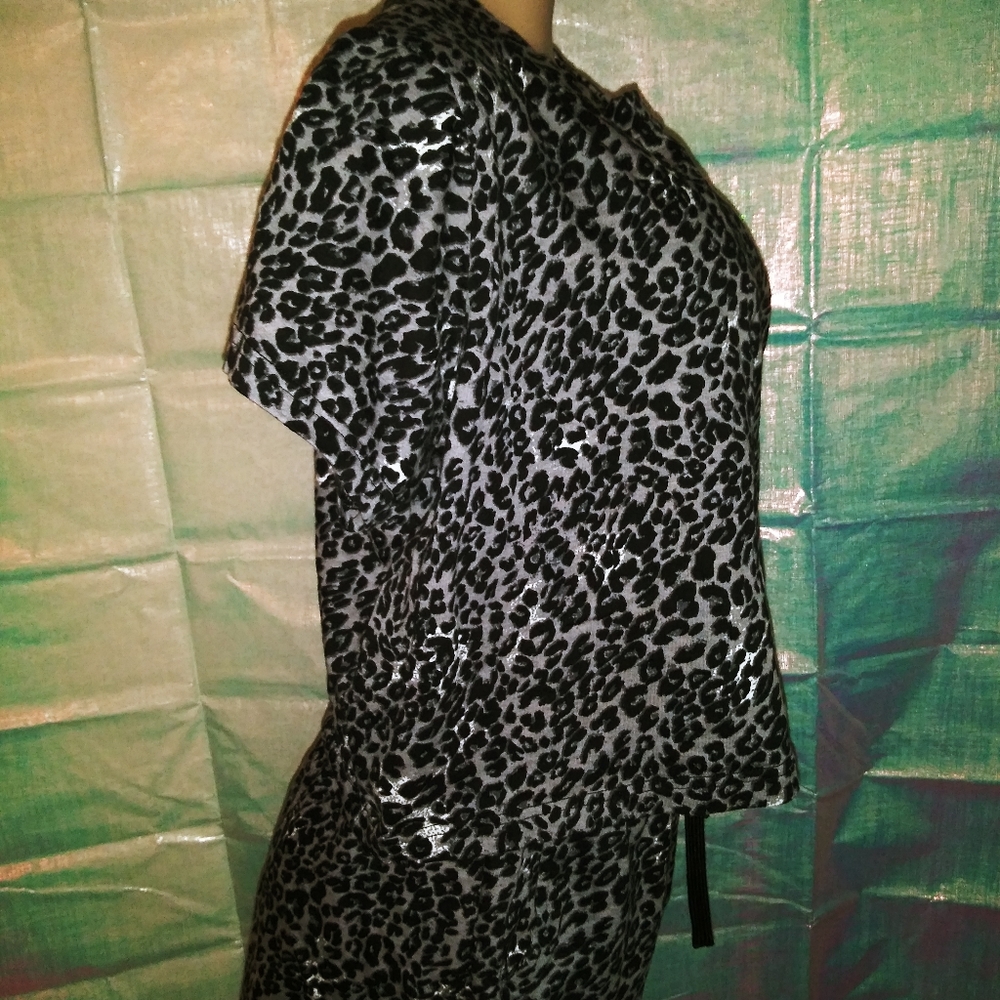 Leopard Short Set - Picture 4 of 4